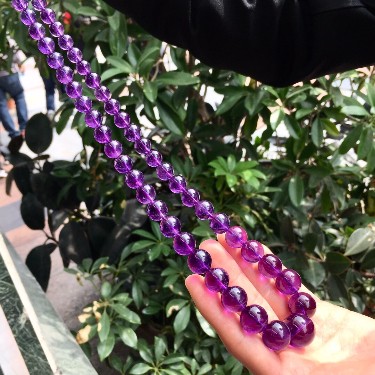紫水晶项链功效能改变磁场，紫水晶方法寓意紫气东来