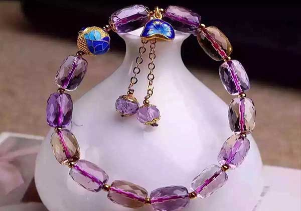 紫黄晶水晶珠串手链佩戴讲究以及男女佩戴搭配选择方法